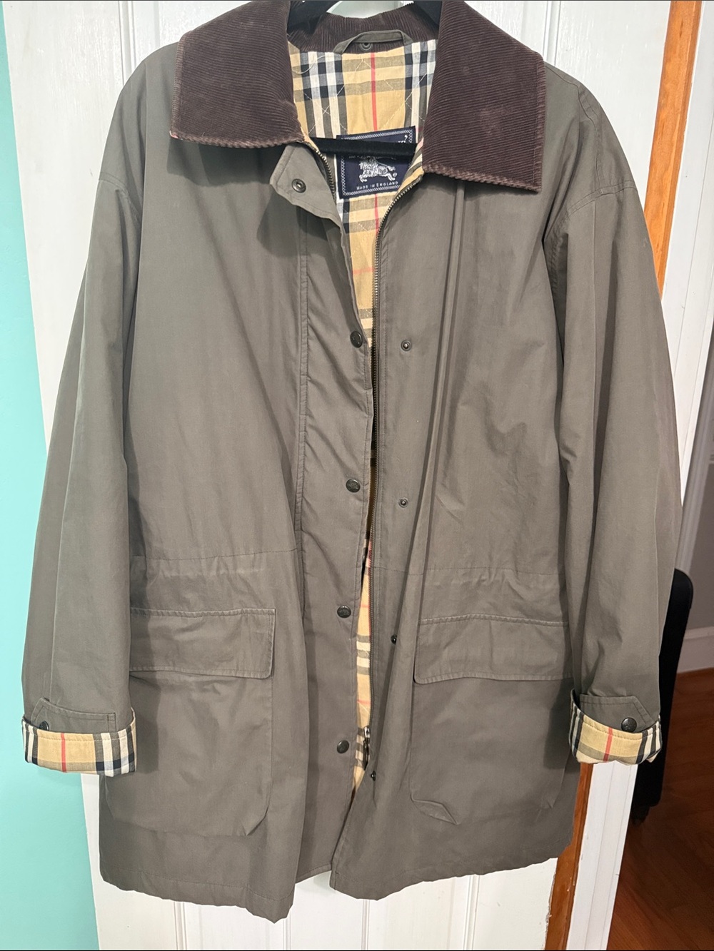 Vintage Burberry Womens Olive Green Coat w/ Brown Corduroy Collar- L